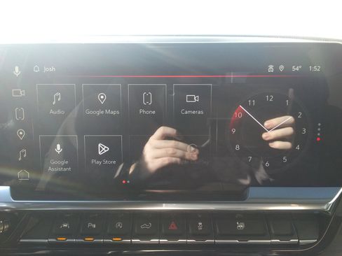 Used 2025 GMC Sierra 1500 SLT w/ SLT Premium Plus Package image 23