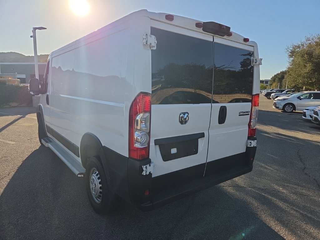 Used 2025 RAM ProMaster 2500 w/ U-Haul Equipment Group FWD image 3