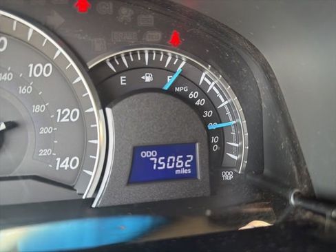 Used 2012 Toyota Camry XLE image 8