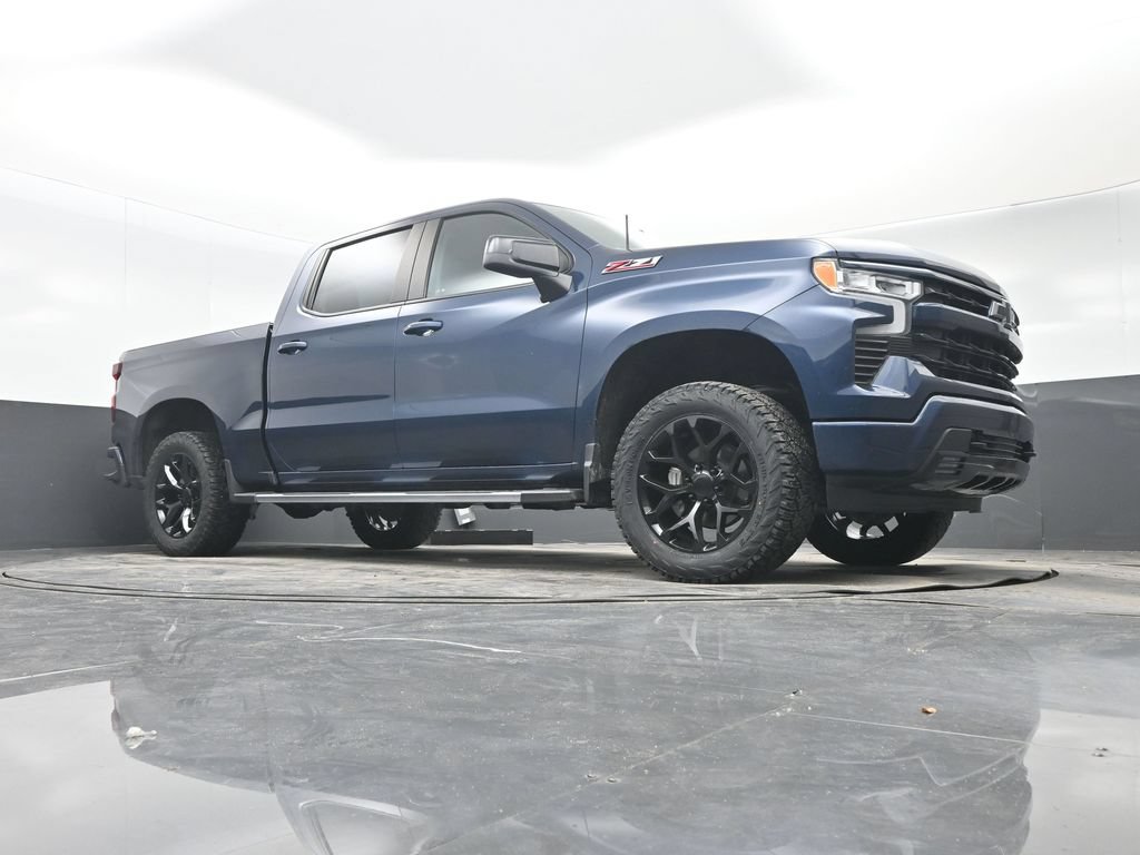 Used 2023 Chevrolet Silverado 1500 RST AWD/4WD image 32