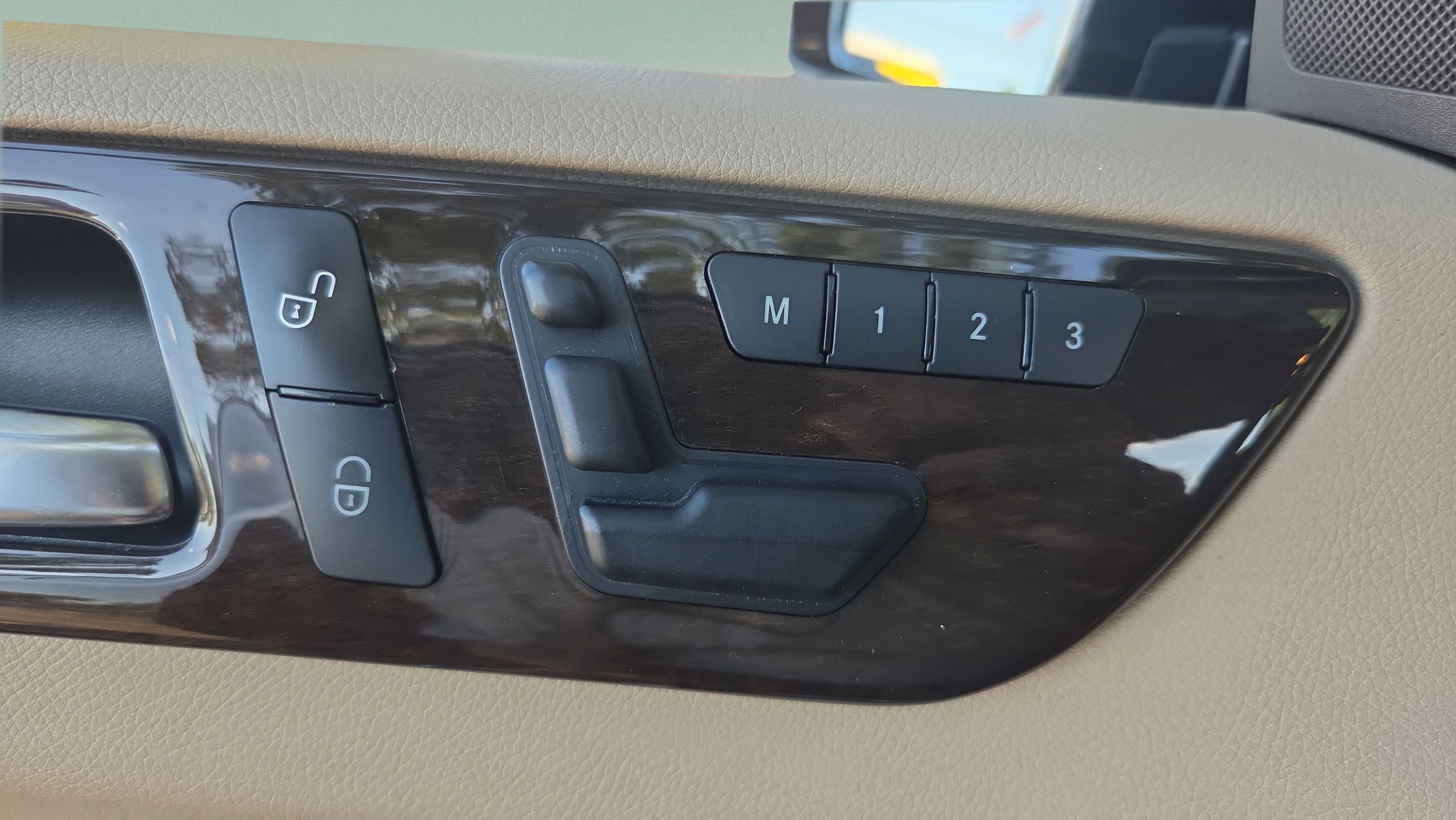 Used 2015 Mercedes-Benz ML 350 2WD image 28