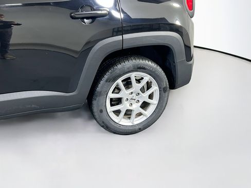 Used 2022 Jeep Renegade Latitude image 29