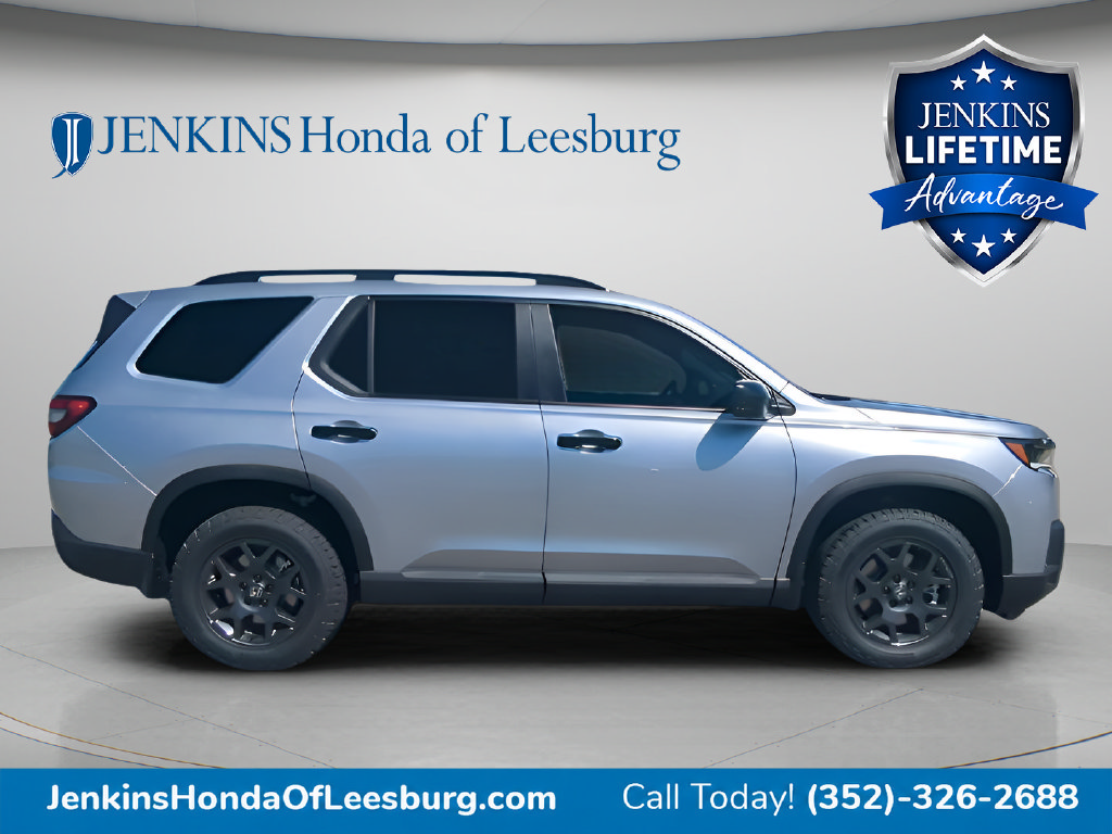 New 2026 Honda Pilot TrailSport image 2