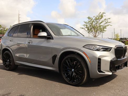 Used 2025 BMW X5 xDrive40i w/ Executive Package AWD/4WD image 7
