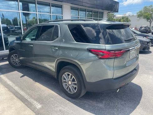 Used 2022 Chevrolet Traverse LT FWD image 4