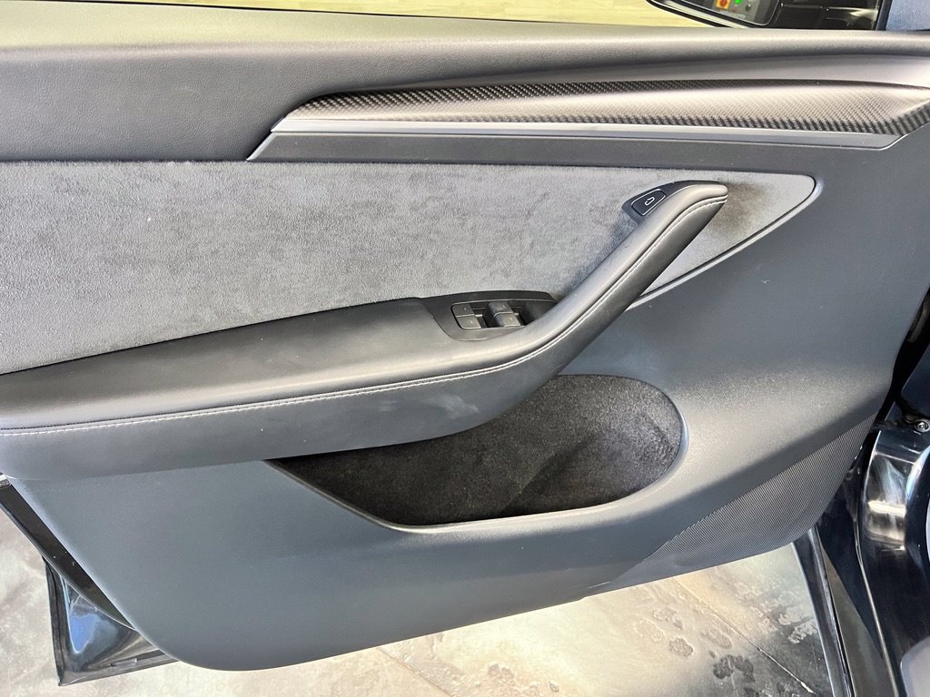 Used 2023 Tesla Model Y Performance AWD/4WD image 22