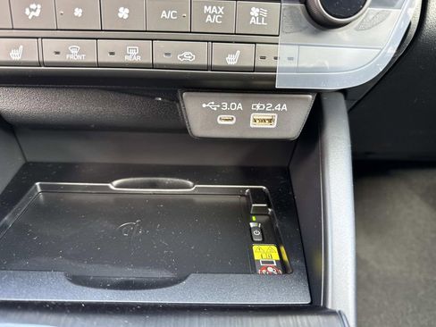New 2026 Subaru Outback Limited AWD/4WD image 32
