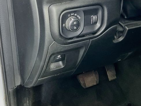 Used 2023 RAM 1500 Big Horn AWD/4WD image 10