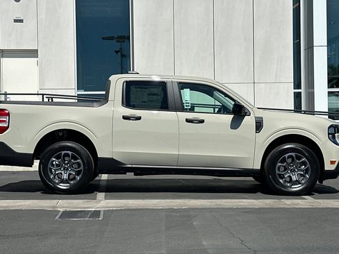 New 2025 Ford Maverick XLT w/ XLT Luxury Package image 2