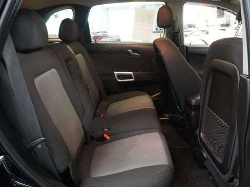 Used 2014 Chevrolet Captiva Sport LT FWD image 16