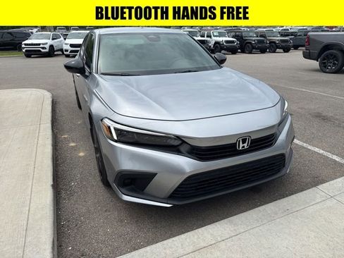 Used 2024 Honda Civic Sport image 3