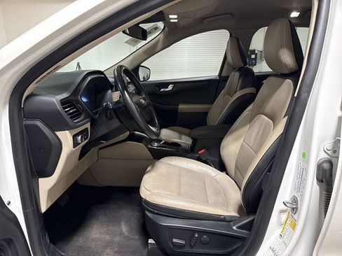 Used 2020 Ford Escape Titanium AWD/4WD image 20