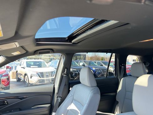 Used 2022 Honda Passport Elite image 2