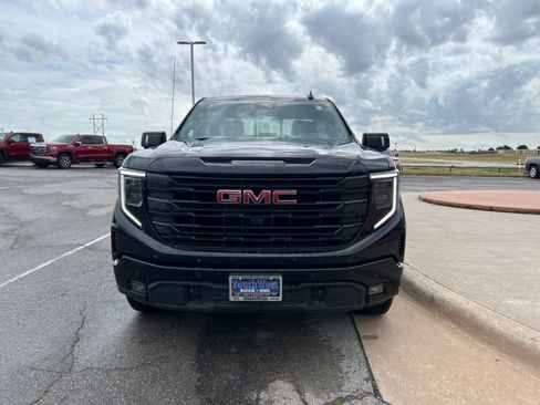 Used 2025 GMC Sierra 1500 Elevation w/ Elevation Premium Package AWD/4WD image 2