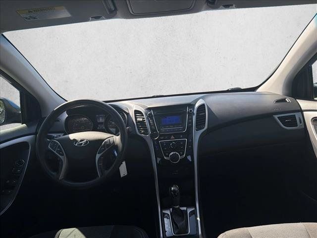 Used 2017 Hyundai Elantra GT FWD image 20