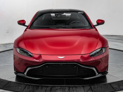 Used 2019 Aston Martin V8 Vantage Coupe RWD image 35