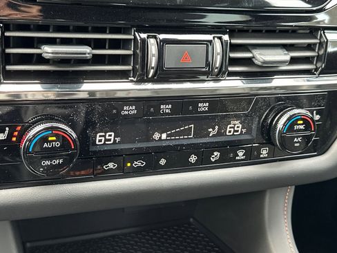 New 2025 Nissan Pathfinder Rock Creek image 21