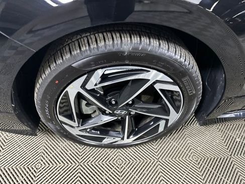 Certified 2025 Hyundai Sonata SEL image 29