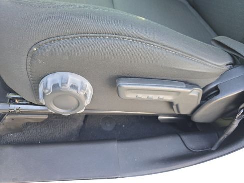 Used 2022 Jeep Gladiator Sport image 10