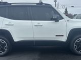 Used 2016 Jeep Renegade Trailhawk image 5