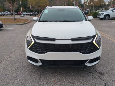 Used 2023 Kia Sportage EX image 9