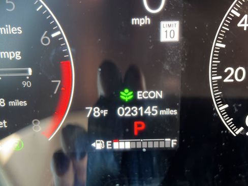 Used 2025 Honda CR-V EX-L image 12