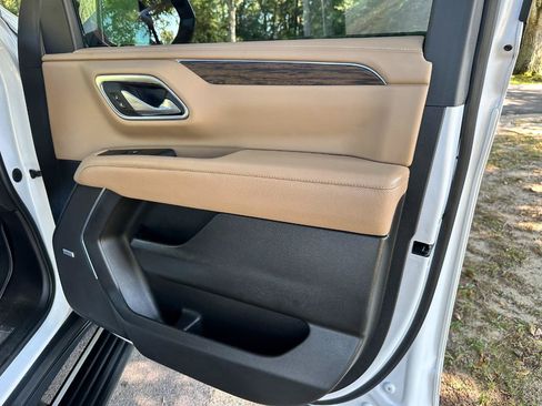 Used 2023 Chevrolet Tahoe Premier w/ Premium Package 2 RWD image 35