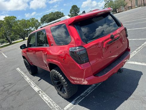 Used 2017 Toyota 4Runner SR5 Premium RWD image 14