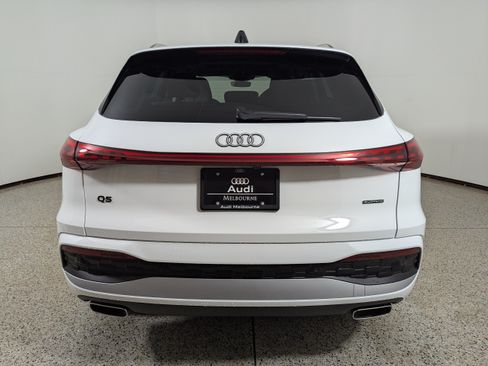 Certified 2025 Audi Q5 Premium w/ Premium Plus AWD/4WD image 6