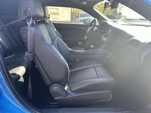New 2023 Dodge Challenger SXT w/ Plus Package RWD image 16