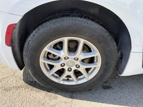 Used 2020 Chrysler Pacifica Touring-L FWD image 22