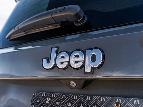 Used 2020 Jeep Renegade Latitude image 34