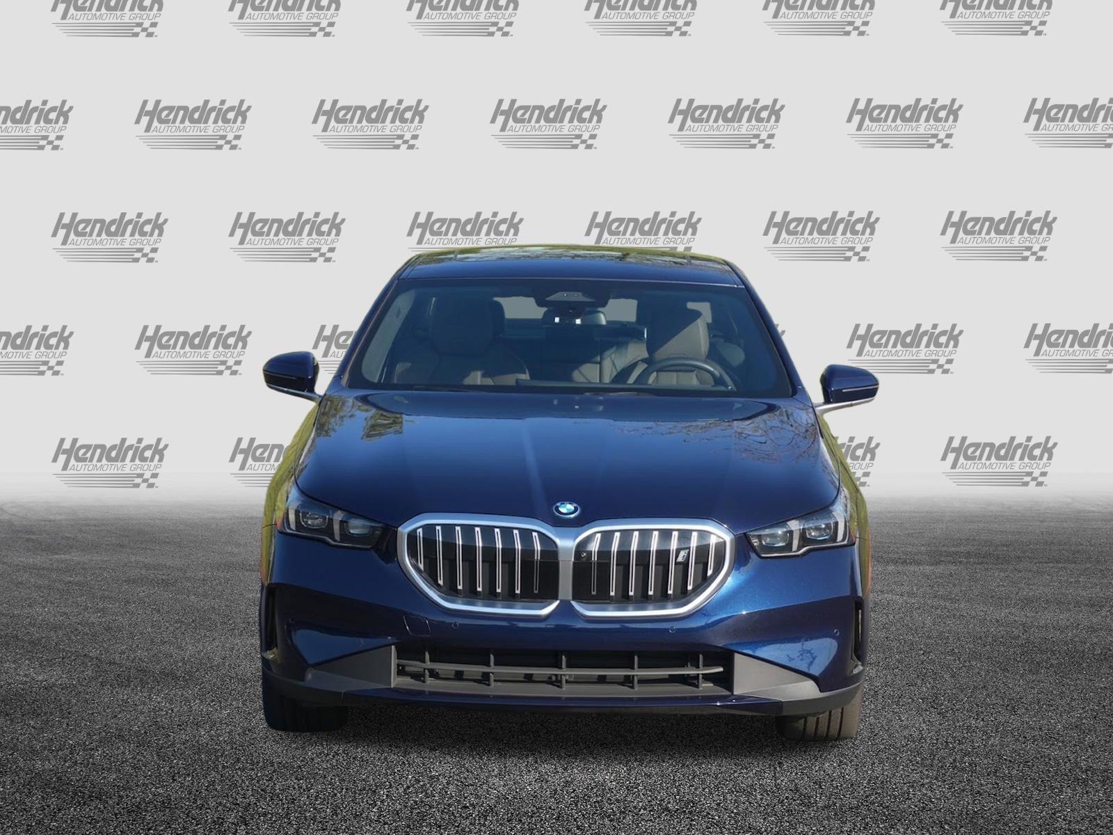 Certified 2024 BMW i5 eDrive40i w/ Premium Package RWD image 3