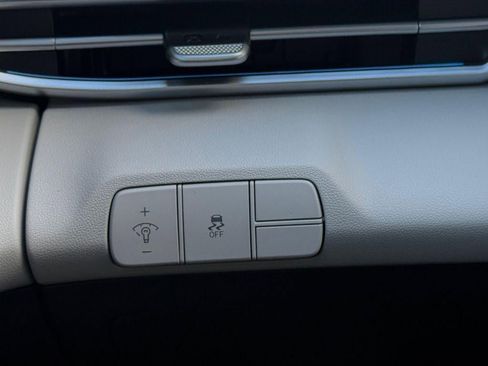 New 2026 Hyundai Elantra Limited FWD image 33