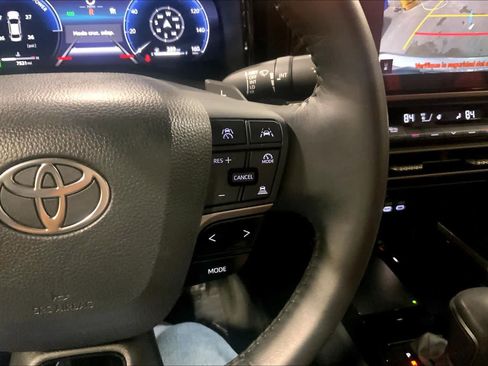 Used 2026 Toyota Camry XSE AWD/4WD image 25