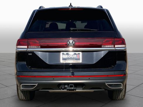 Used 2026 Volkswagen Atlas SE FWD image 5