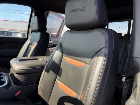 Used 2022 GMC Sierra 2500 AT4 w/ AT4 Preferred Package image 28