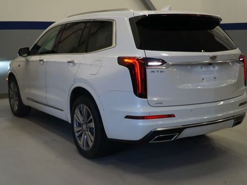 Certified 2024 Cadillac XT6 Premium Luxury w/ Technology Package AWD/4WD image 3