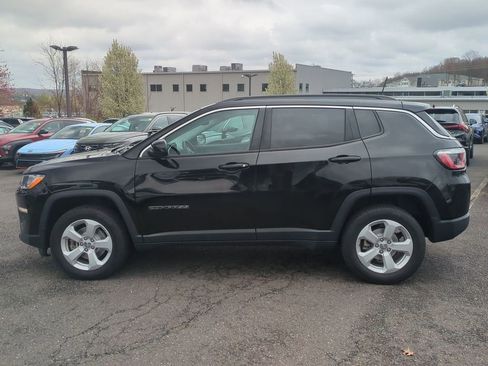 Used 2020 Jeep Compass Latitude w/ Popular Equipment Group AWD/4WD image 6