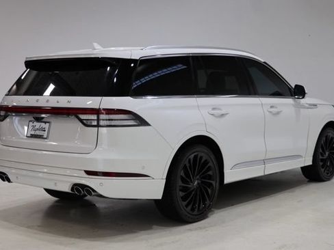 Used 2022 Lincoln Aviator Reserve w/ Equipment Group 201A RWD image 8
