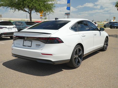 Used 2025 Honda Accord Sport image 6