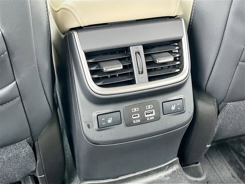 Used 2024 Subaru Legacy Limited image 25