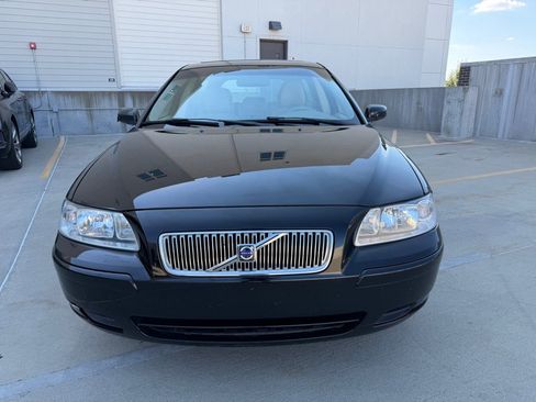 Used 2006 Volvo V70 2.4 FWD image 2