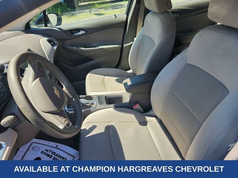 Used 2017 Chevrolet Cruze LT FWD image 15