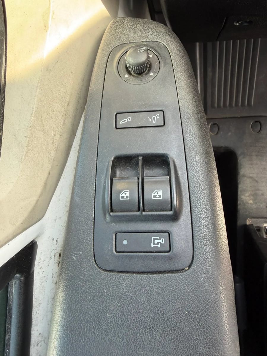 Used 2018 RAM ProMaster 2500 w/ Interior Convenience Group FWD image 16