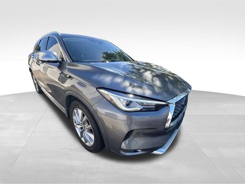 Used 2021 INFINITI QX50 Essential w/ Convenience Package FWD image 9