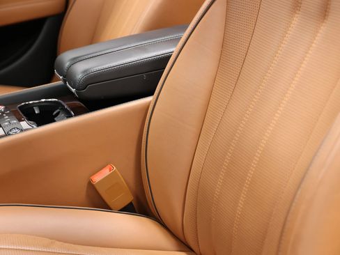 Used 2015 Bentley Flying Spur V8 image 13