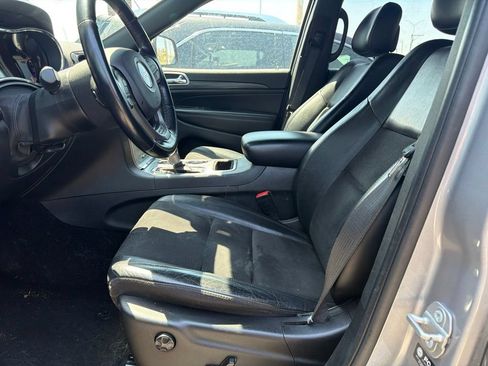 Used 2021 Jeep Grand Cherokee Laredo X AWD/4WD image 8