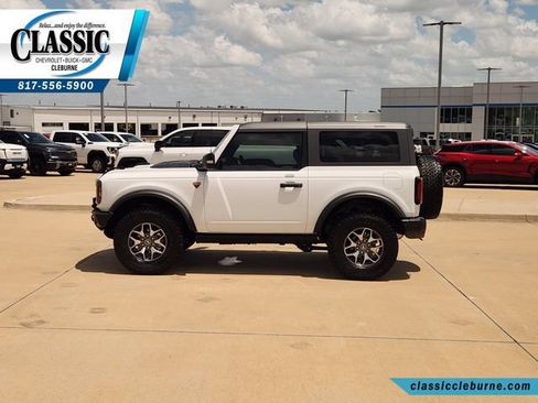 Used 2023 Ford Bronco Badlands AWD/4WD image 5