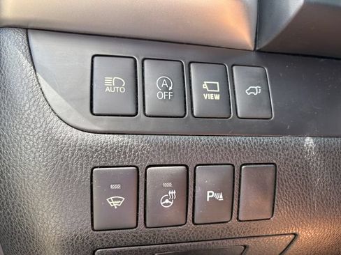Used 2019 Toyota Highlander Limited Platinum AWD/4WD image 18